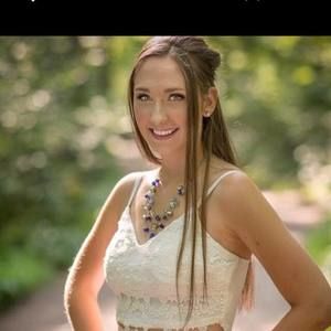 Meet your Posher, Abigail